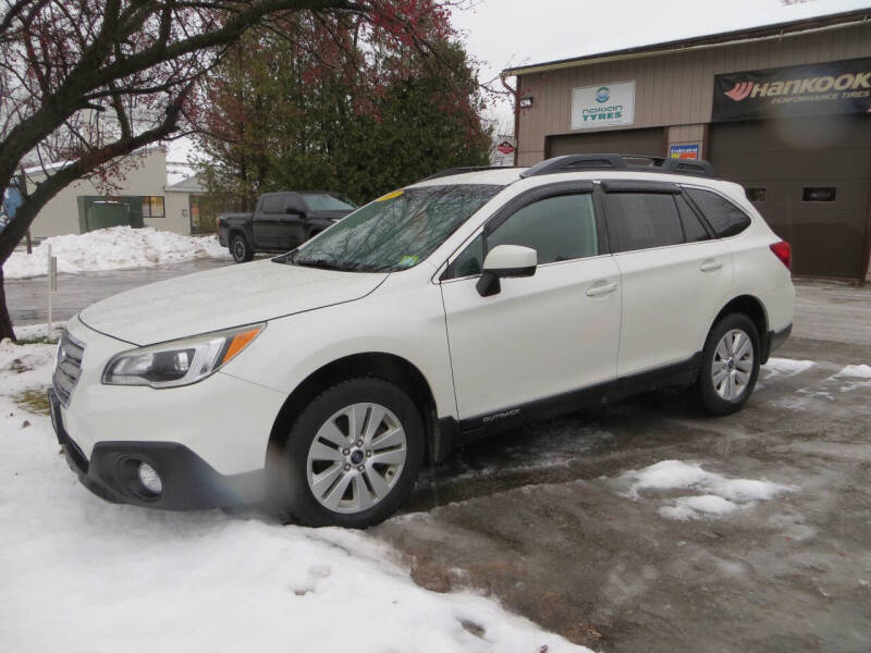 2017 Subaru Outback Premium's photo
