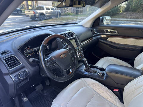 2017 Ford Explorer Platinum