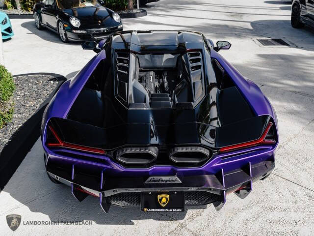 2024 Lamborghini Revuelto