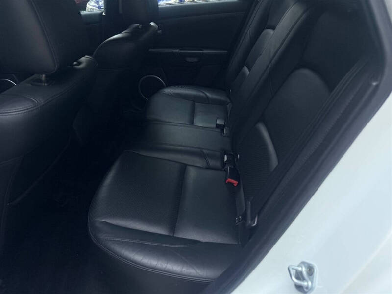 2004 Mazda MAZDA3 s
