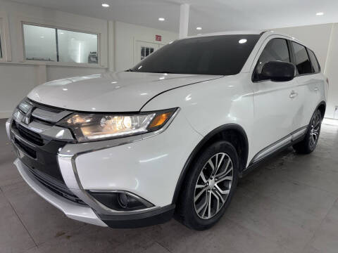 2016 Mitsubishi Outlander ES