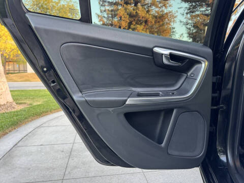 2015 Volvo V60 T5 Drive-E Premier