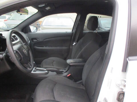 2012 Dodge Avenger SE