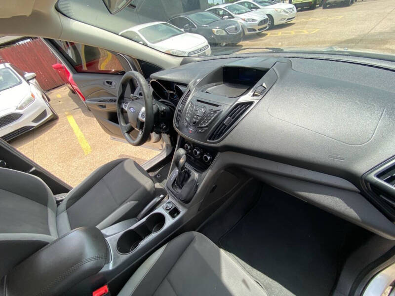 2014 Ford Escape S