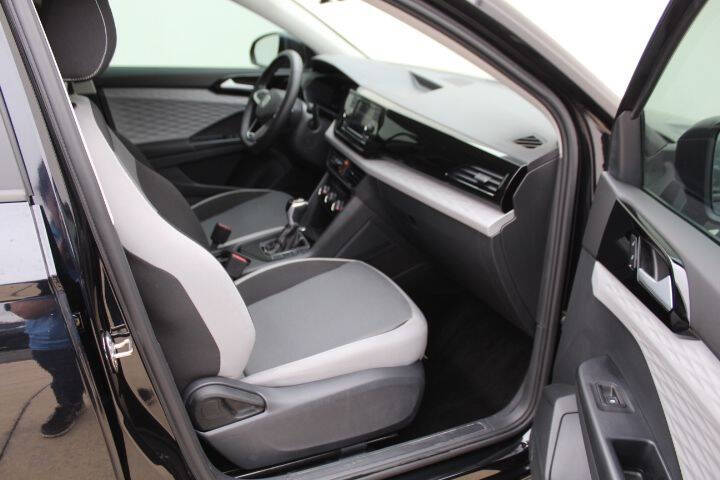 2024 Volkswagen Taos S