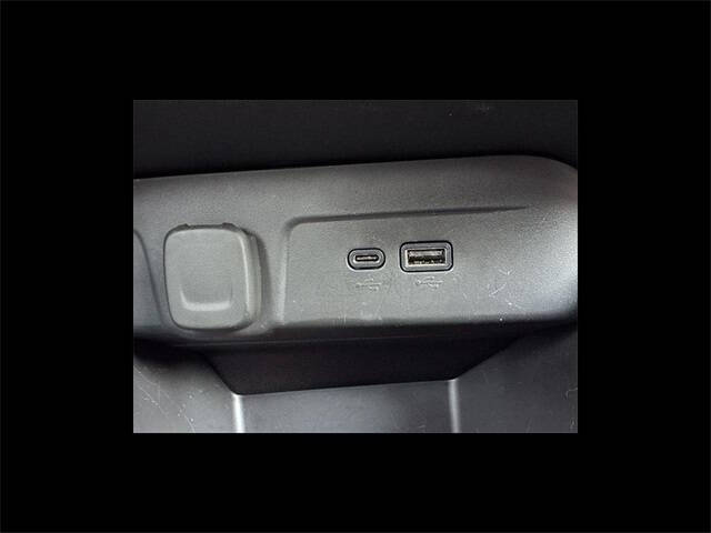 2025 Chevrolet Trax RS