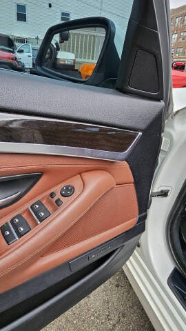 2016 BMW 5 Series 528i