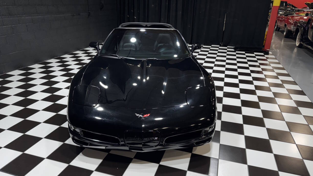 2004 Chevrolet Corvette 14