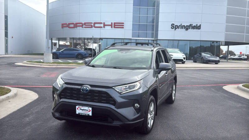 2020 Toyota RAV4 Hybrid XLE