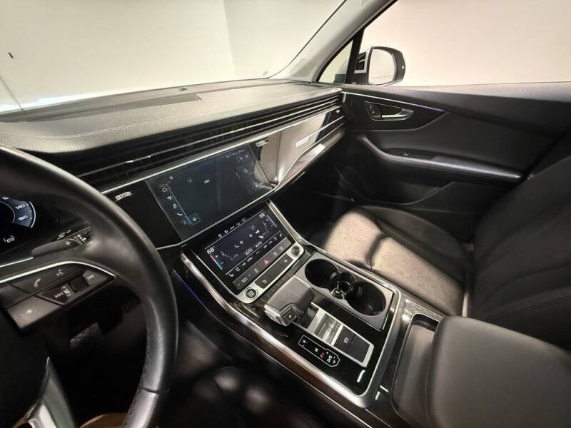 2023 Audi Q7 quattro Premium Plus 45 TFSI