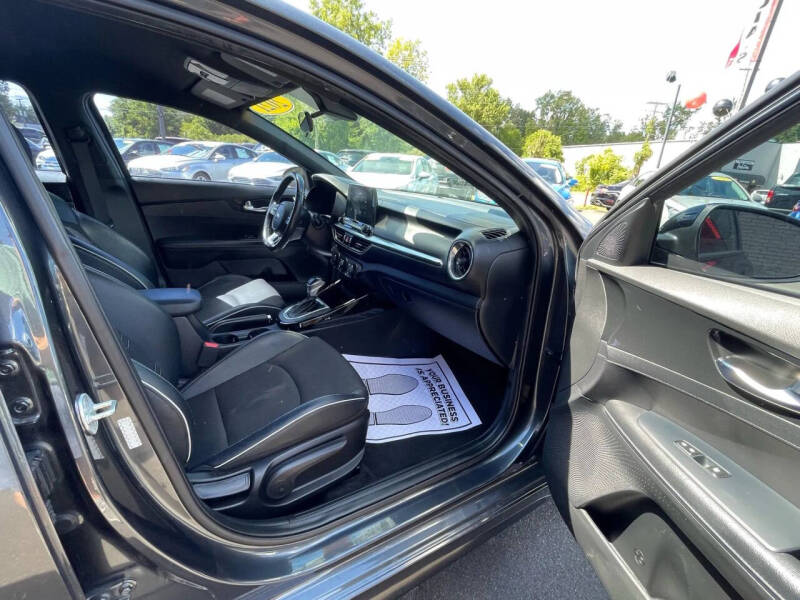 2021 Kia Forte GT Line