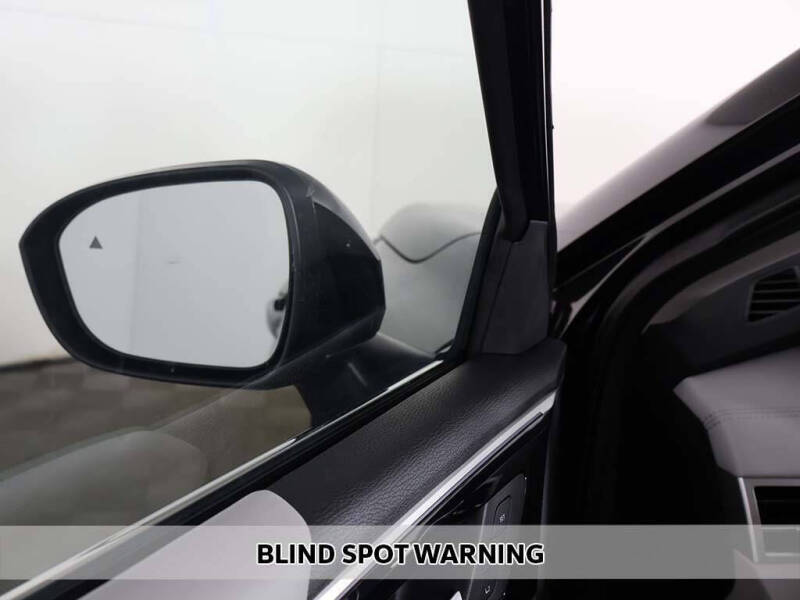 2025 Mitsubishi Outlander SEL Platinum Edition