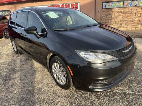 2021 Chrysler Voyager L
