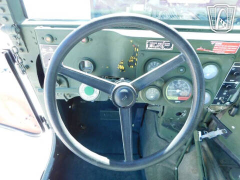 2002 AM General M1123