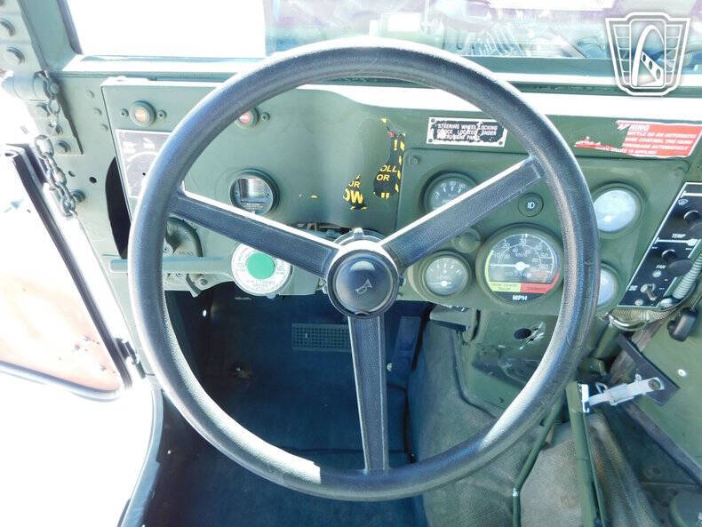 2002 AM General M1123