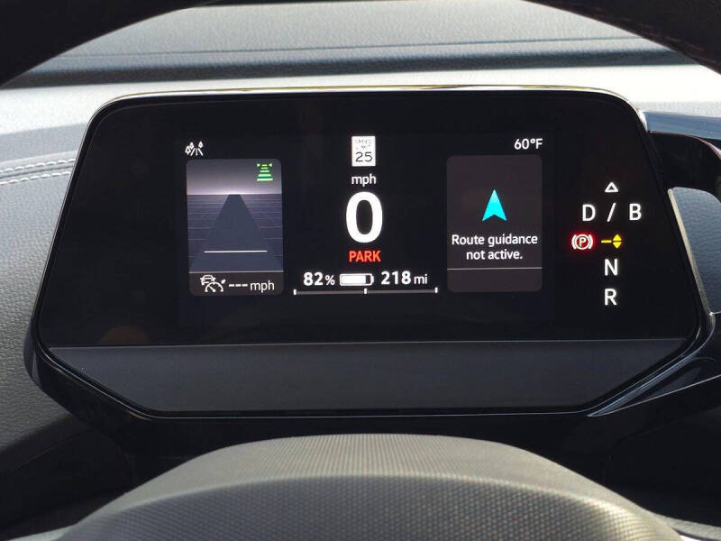 2023 Volkswagen ID.4 Pro