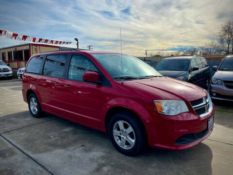 2013 Dodge Grand Caravan for sale at Fat City Auto Sales in Stockton CA