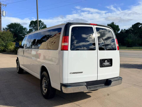 2017 Chevrolet Express LT 3500