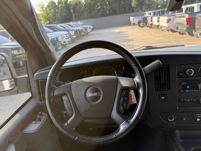 2022 GMC Savana 2500