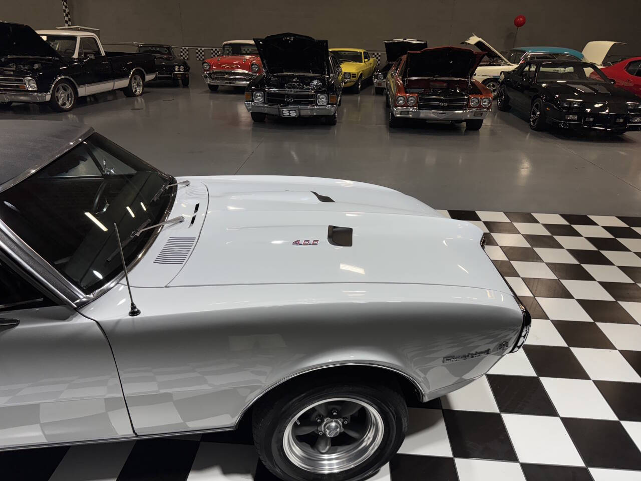 1967 Pontiac Firebird 38