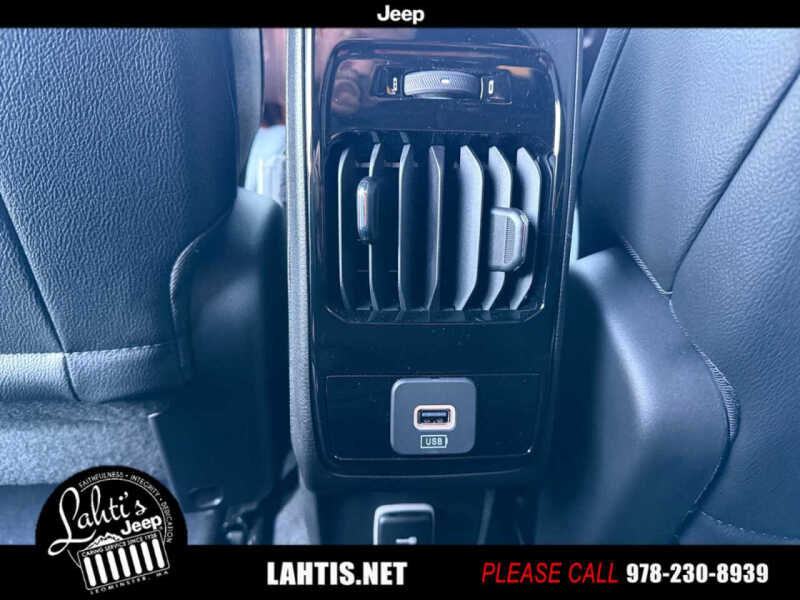 2026 Jeep Compass Limited Altitude