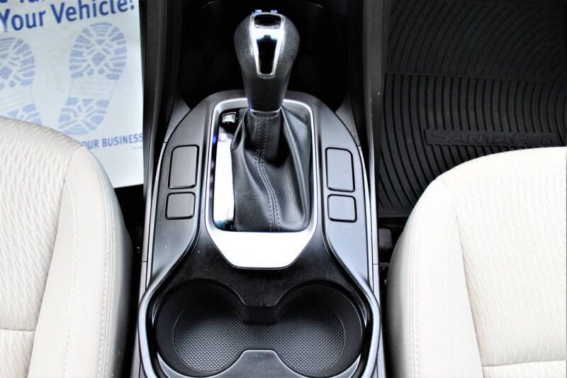 2018 Hyundai Santa Fe SE