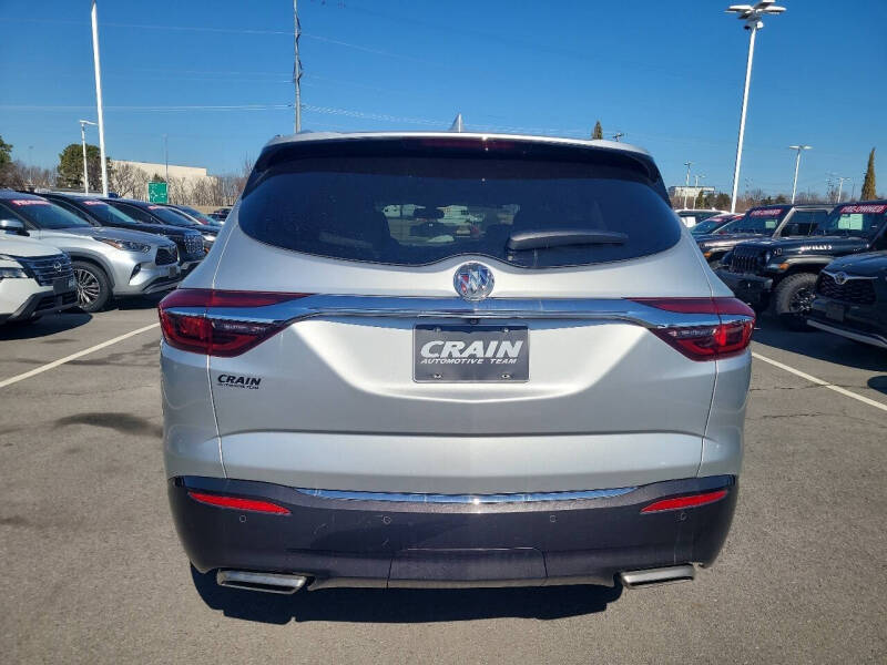 2021 Buick Enclave Essence