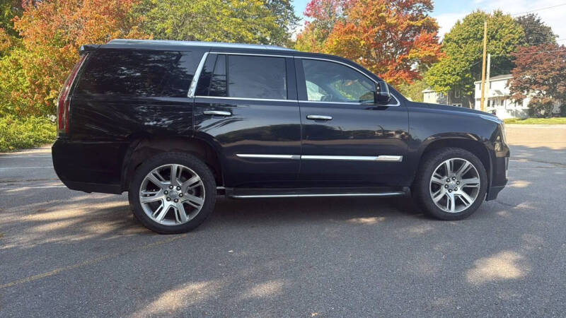 2015 Cadillac Escalade Luxury