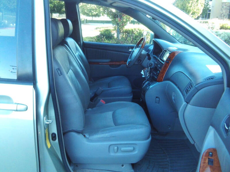 2008 Toyota Sienna XLE Limited