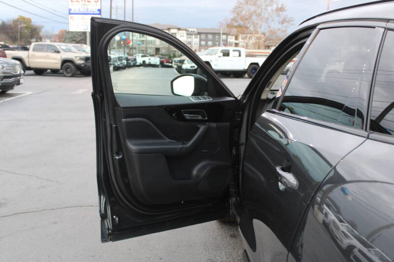 2020 Jaguar F-PACE 30t R-Sport