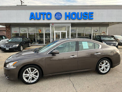 2014 Nissan Maxima for sale at Auto House Motors - Downers Grove in Downers Grove IL