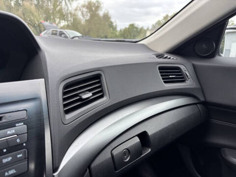 2015 Acura ILX 2.0L w/Premium