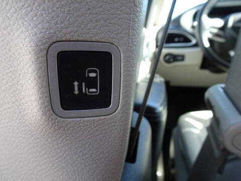 2017 Chrysler Pacifica Hybrid Premium