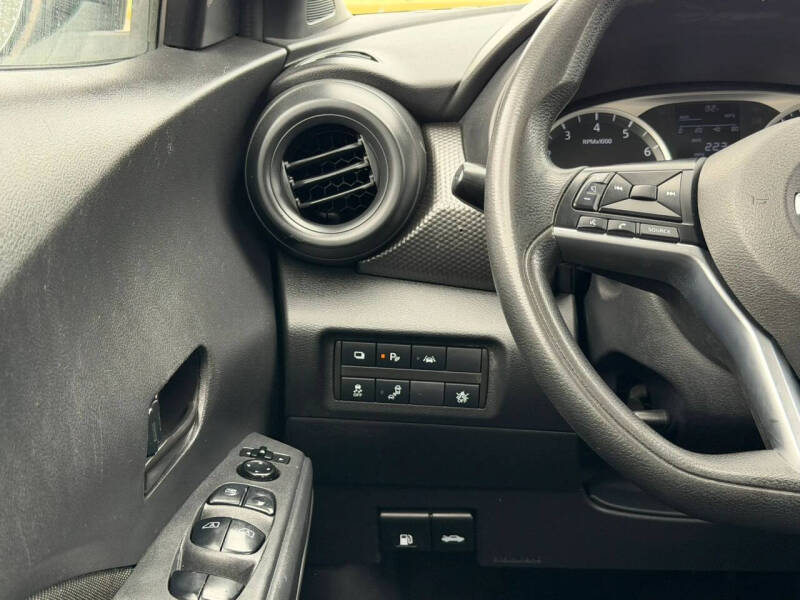 2020 Nissan Kicks S