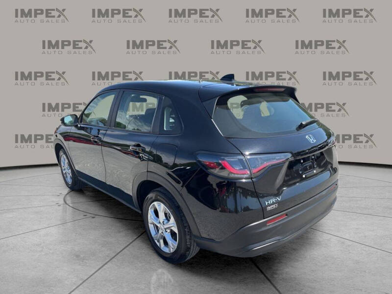 2025 Honda HR-V LX