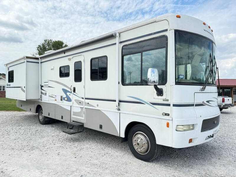 2004 Winnebago Sightseer 35N