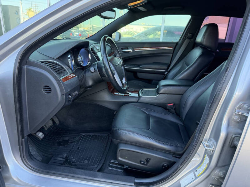 2014 Chrysler 300