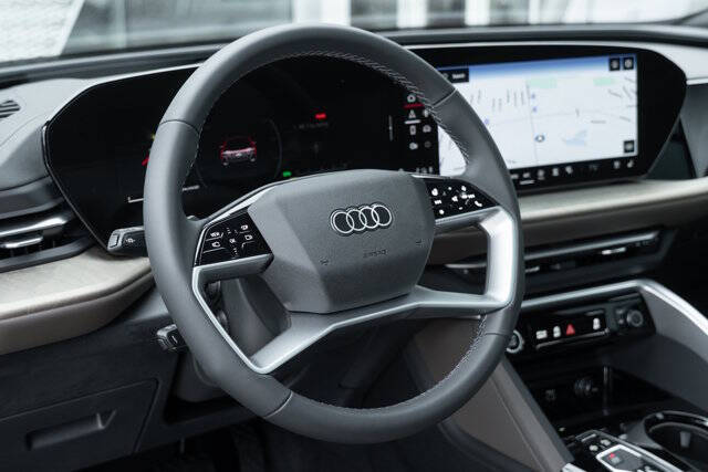 2025 Audi Q5 quattro Premium Plus TFSI