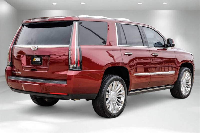 2019 Cadillac Escalade Platinum