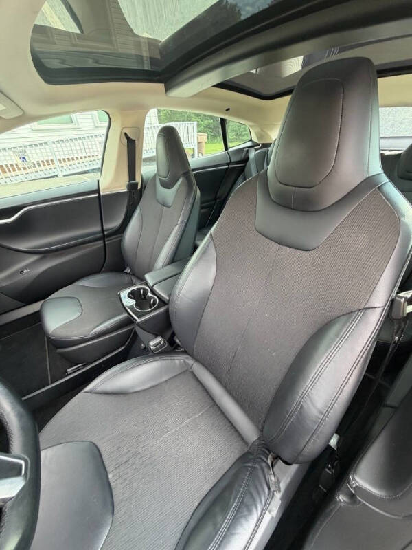 2013 Tesla Model S