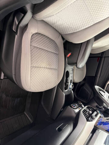 2022 Ford Escape SE
