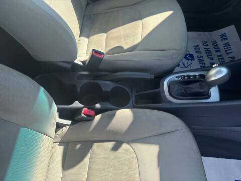 2015 Kia Rio 5-Door LX