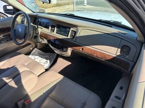 2005 Mercury Grand Marquis GS