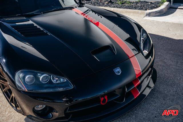 2004 Dodge Viper SRT-10
