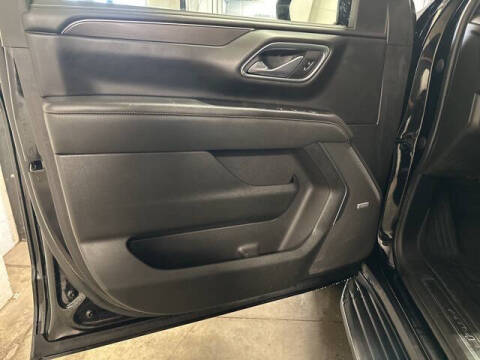 2022 GMC Yukon XL AT4