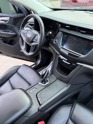 2018 Cadillac XT5 Premium Luxury