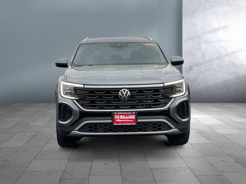 2025 Volkswagen Atlas Cross Sport SE 4Motion