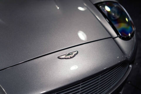 2003 Aston Martin V12 Vanquish