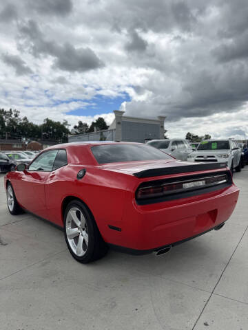 2010 Dodge Challenger SRT8