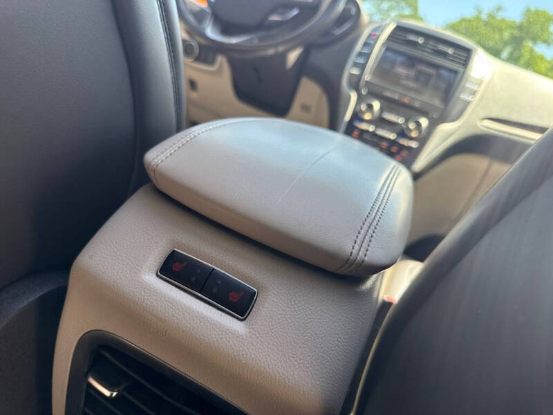 2019 Lincoln MKC Select